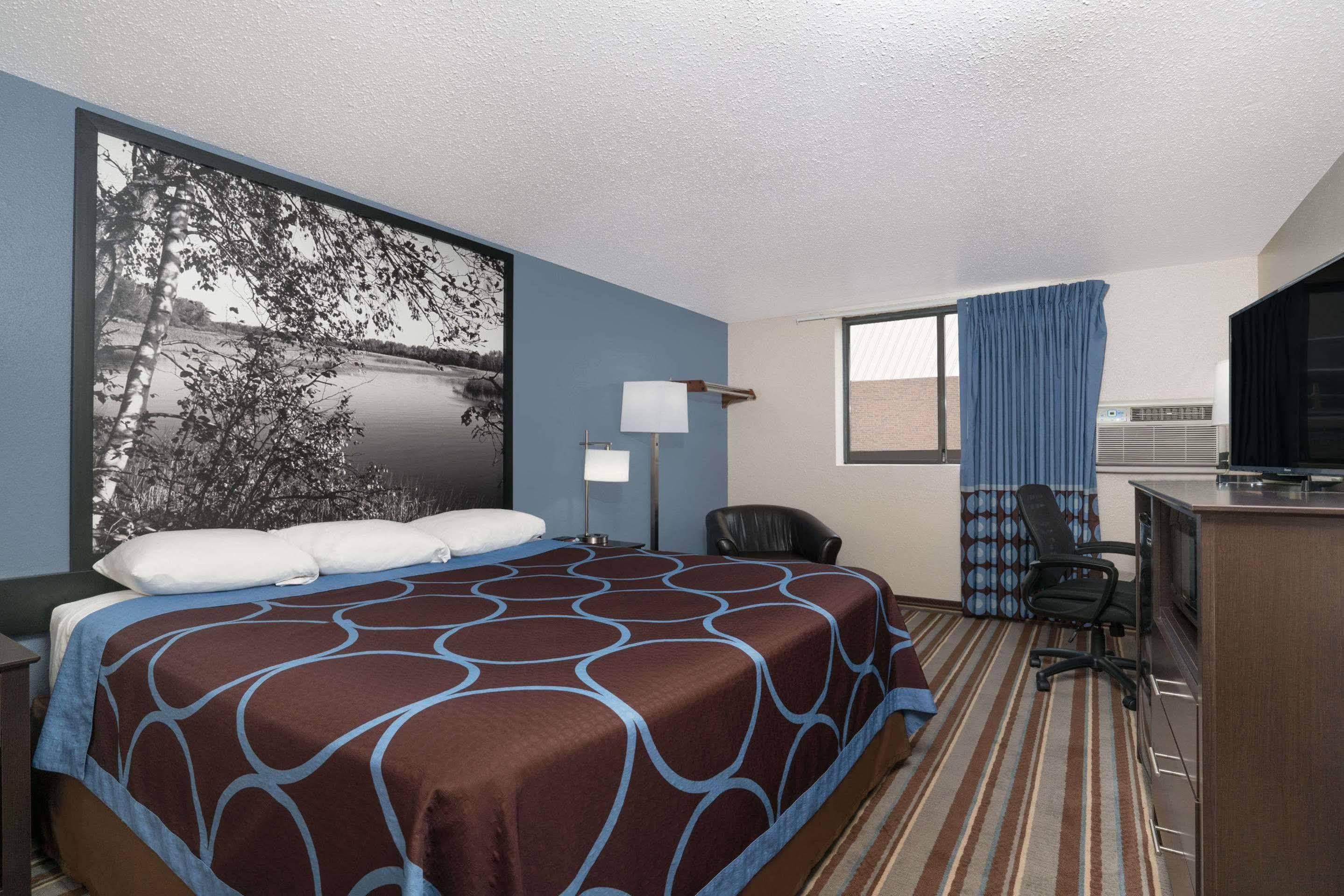 Super 8 By Wyndham Willmar Hotel Buitenkant foto